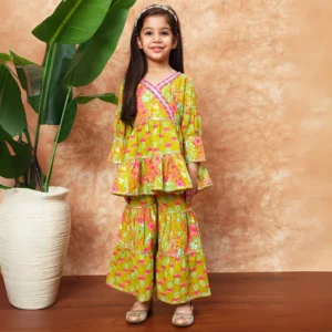 Girls-Frock-style-Cotton-fabric-Green-color-floral-printed-kurti-and-Sharara-with-Gotta-work-1972995-4.webp Frock style Cotton fabric Green color Kurti with Sharara